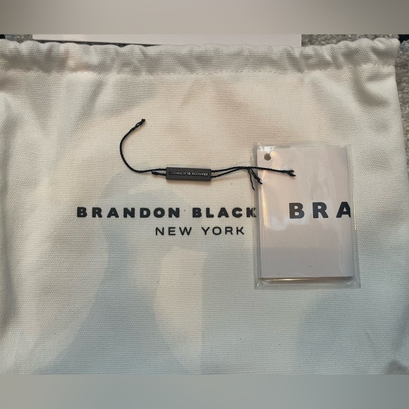 Brandon Blackwood Mini Kendrick Trunk in Gold Metal - Picture 11 of 13